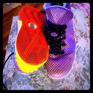 Nike Kyrie 1’s Saturday’s